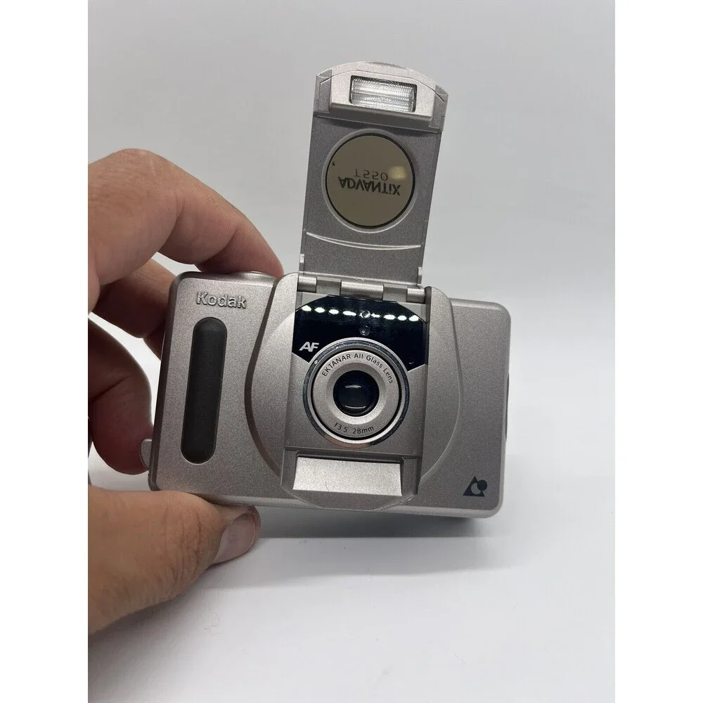 Kodak Advantix T550 f3.5 28mm Point & Shoot APS Film - 99